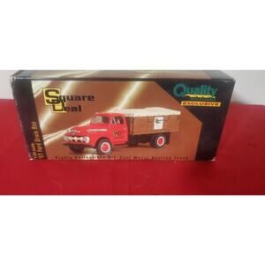 First Gear 1951 Ford Grain Box 1/34 Square Deal NIB